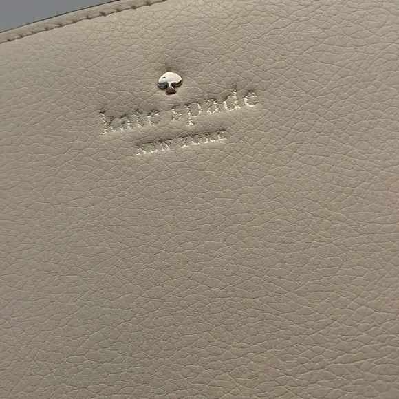 KATE SPADE MARIELLA GREEN ST LEATHER CRÈME BAG - Picture 9 of 14